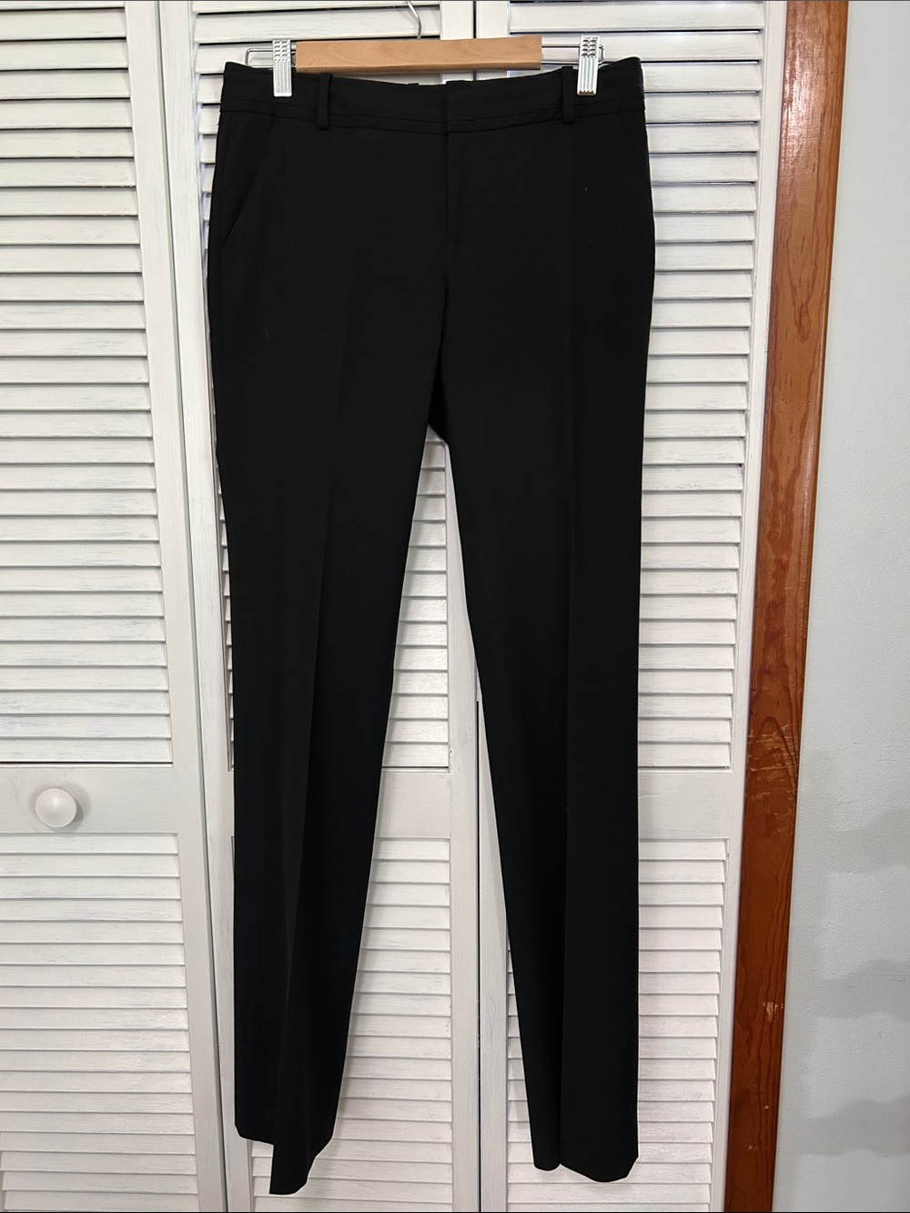 Banana Republic Martin Fit Women's Black Straight-Leg Pants size 4L